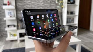 Samsung vrea să vândă 270 de milioane de telefoane anul viitor; Compania se concentrează pe smartphone-urile pliabile