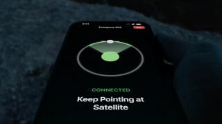 Conexiunea lui iPhone 14 la satelit pentru servicii SOS se activează în Europa luna viitoare