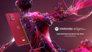 Culoarea Pantone a anului 2023 este Viva Magenta; Motorola Edge 30 Fusion o adoptă deja
