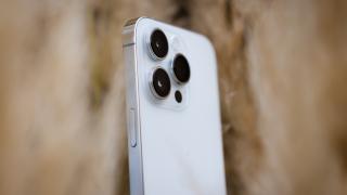 Apple ar putea deveni producătorul numărul 1 de telefoane în trimestrul 4 din 2022, surclasând Samsung