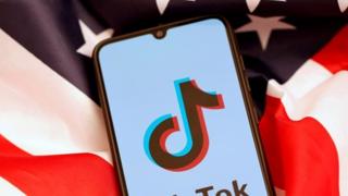 TikTok interzis în SUA? Senatorii americani propun o lege pentru a scăpa de aplicaţia din China