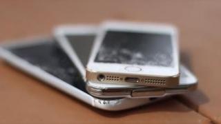 HTC One M8 versus Samsung Galaxy S5 versus iPhone 5s: testul scăpării de la câțiva metri Înălțime! (Video)