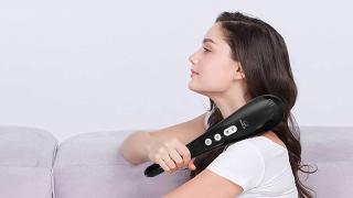 E LUNI e AMAZON: Azi vă recomandăm aparatul pentru masaj wireless, cu încălzire, Snailax, numai bun după o sesiune de antrenament la sală