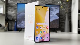 Xiaomi 12 Lite: Display cu nimic mai prejos decât cele de pe Xiaomi 12