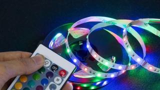 Gadgets în oferta Kaufland #14, în săptămâna 21.12 - 27.12.2022: bec LED RGB la doar 14.99 lei, bandă LED, baterie externă 20000 mAh