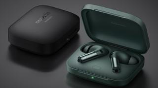 Căștile OnePlus Buds Pro 2 vin cu ANC îmbunătățit, acustică DYNAUDIO și un total de 39 de ore de playback audio