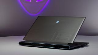 CES 2023: Dell aduce RTX 4090 pe laptopul Alienware M18, cu ecran uriaş de 18 inch; Soseşte şi M16