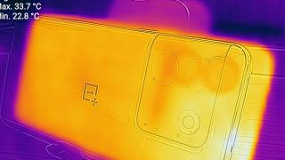 OnePlus 10T: Benchmark-uri fără rezultate notabile, dar temperatura bine ţinută sub control