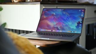 Preț și disponibilitate Apple MacBook Pro 16 (2023) în România (cu Apple M2 Pro și Apple M2 Max)