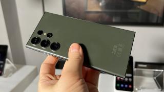 Samsung Galaxy S23 Ultra Hands-on și impresii: mai pătrăţos, cu selfie-uri mai bune, procesor exclusiv Snapdragon