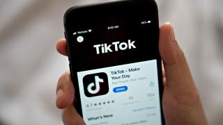 Comisia Europeană interzice TikTok pe telefoanele personalului său; Iată de ce