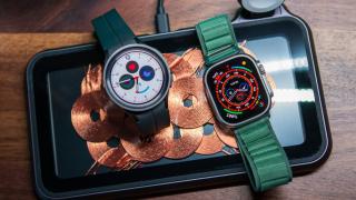 Crește cererea de smartwatch-uri? Piața a cunoscut o creștere de 12% în 2022, iar Apple domină acest segment