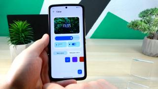 Motorola RAZR 2022: OS, UI, aplicaţii cu extra funcţii de muncă Ready For, ecran extern versatil