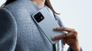 Preț și disponibilitate Xiaomi 13 în România (aspirator robot cadou la precomandă)