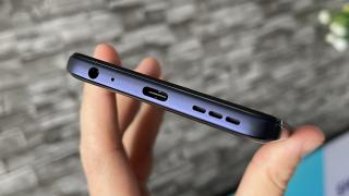 Motorola Moto G73 5G: Sunet redat prin difuzoare stereo, acustică echilibrată