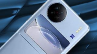 Şi vivo pregătește pliabile cu clapetă: vivo X Flip are ecran de 6.8 inch, camera duală de 50 + 12 MP