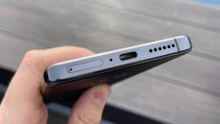 vivo X90 Pro: Acustică stereo echilibrată, sunet cu bas, înalte și medii bine diferențiate