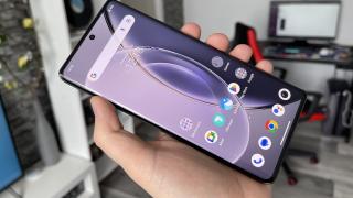 vivo X90 Pro: OS, UI, aplicații cu Android 13 și un Funtouch OS cu multe opțiuni de customizare, inclusiv pentru gameri