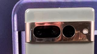 Cât de mare e diferenţa de design între Google Pixel 8 şi Pixel 7? Iată niște randări CAD comparative