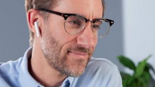 Gadgets în oferta LIDL, în săptămâna 20.03 - 26.03.2023: căști wireless in-ear, termometru auto, plafonieră LED cu difuzor