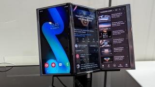 Samsung ar putea anunța un dispozitiv triplu pliabil chiar în acest an, iar Galaxy S23 FE ar fi fost anulat