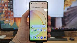 realme 10 4G: Display de calitate, imersiv prin simetrie, luminos