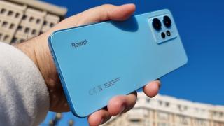 Redmi Note 12 4G: Design pe bază de policarbonat, cu muchii drepte în stil iPhone 14