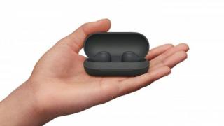Sony prezintă căştile Bluetooth WF-C700, cu ANC, mod Ambient