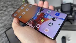 Motorola Edge 40 Pro: Benchmark-uri de top 3, cu temperaturi ținute sub control