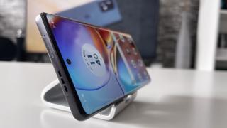 Motorola Edge 40 Pro: Acustică stereo echilibrată, cu Dolby Atmos și funcție Moto Spatial Sound