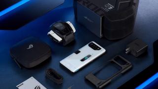 ASUS ROG Phone 7 Ultimate ia cu asalt piața telefoanelor de gaming, oferind upgrade-uri la capitole cheie și acum un accesoriu cooler cu subwoofer; Vine și ROG Phone 7