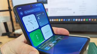 OPPO Find N2 Flip: Display-ul numărul 1 de pe pliabilele cu clapetă