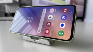 Samsung Galaxy A54: OneUI 5.1 la posturi, familiar și extra customizabil + 4 ani fără griji, cu upgrade-uri majore Android