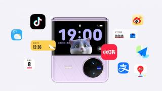 vivo X Flip este aici: primul telefon pliabil cu clapetă al companiei are optică Zeiss