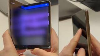 Google Pixel Fold apare într-un prim video hands on; Pliabilul e real și urmează să debuteze curând
