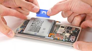 Bateria lui Samsung Galaxy S24 va fi bazată pe o tehnologie folosită în industria automobilelor electrice (zvon)