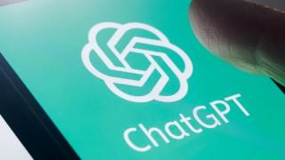 OpenAI anunță noi opțiuni ChatGPT: Putem opta pentru dezactivarea istoricului și să refuzăm folosirea datelor pentru antrenarea modelului AI
