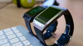 Samsung va lansa un smartwatch cu Android Wear la Google I/O 2014