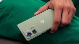 Motorola Edge 40 apare în noi imagini și într-un clip video promoțional, semn că debutul e aproape