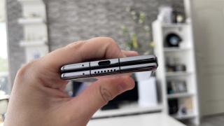 Huawei Mate X3: Conectivitate fără reproş, chiar şi cu modem gâtuit