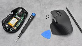 Cum îţi repari mouse-ul Logitech singur acasă? Logitech şi iFixit anunţă un parteneriat