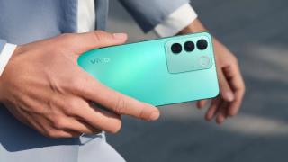 vivo V29 Lite are specificațiile dezvăluite înainte de debut: Display AMOLED generos, cameră de 64 MP, CPU Snapdragon 695 5G