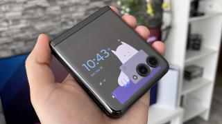 Motorola RAZR 40 Ultra: Design fără cusur între telefoane pliabile cu clapetă