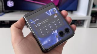 Motorola RAZR 40 Ultra: Hardware cu multe plusuri faţă de RAZR 2022, în afară de unul