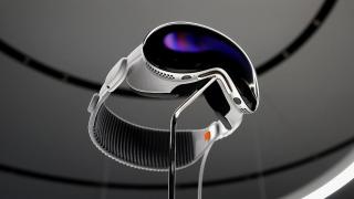Două noi headset-uri Apple Vision se află în dezvoltare deja, cu funcționalități extra față de prima generație