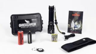 E LUNI e AMAZON: Azi vă recomandăm lanterna Shadowhawk S1476, cu baterie de 5000 mAh, protecție IP67, excelentă pentru camping și activități extreme