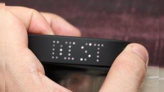 ZTE lansează brățara de fitness Grand Band