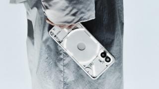 Nothing Phone (2) are detalii despre cameră și ecran dezvăluite; Pare un rival serios pentru OnePlus 11