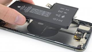 UE mai face un pas spre bateriile uşor de înlocuit pe telefoane, poate amovibile chiar