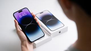 Apple pregătește o surpriză: intenționează să implementeze un ecran OLED fără ramă în viitoarele iPhone-uri, cu sprijinul Samsung și LG